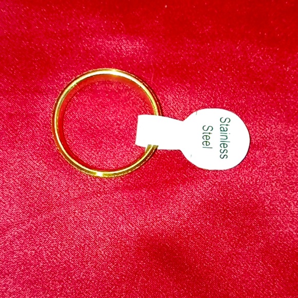 NWT Boho Gold Textured Stainless steel 9 Ring! - Picture 3 of 3